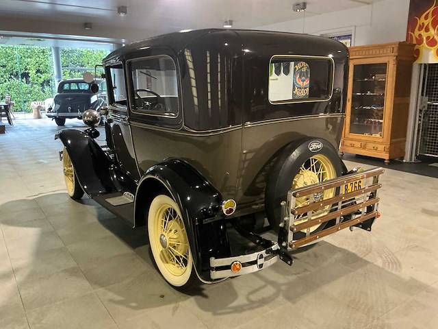 Ford tudor a oldtimer - afbeelding 10 van  15