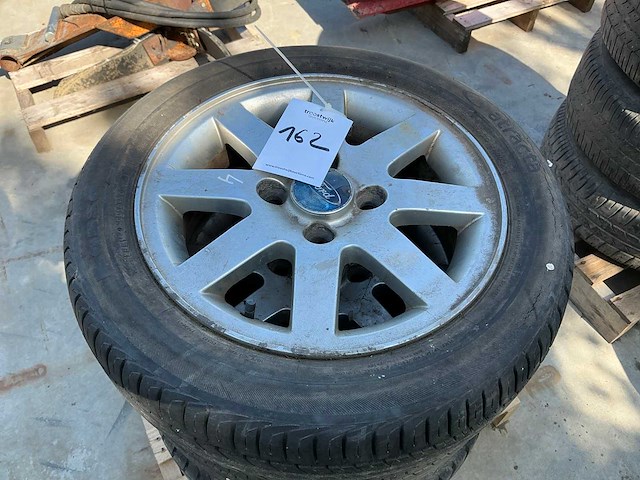 Ford velg met band (4x) - afbeelding 5 van  5