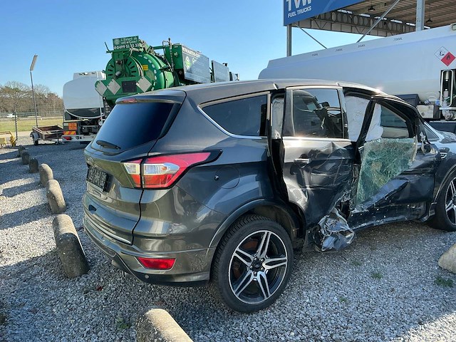 Ford vignale kuga schadewagen - afbeelding 18 van  19
