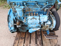 Fordson motorblok 4 cilinder oldtimer tractor - afbeelding 1 van  6