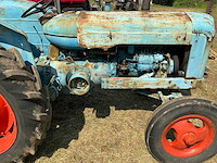 Fordson powermajor tweewielaangedreven landbouwtractor - afbeelding 6 van  16