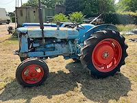 Fordson powermajor tweewielaangedreven landbouwtractor - afbeelding 9 van  16