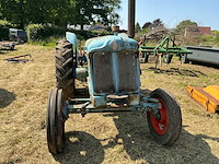 Fordson powermajor tweewielaangedreven landbouwtractor - afbeelding 15 van  16