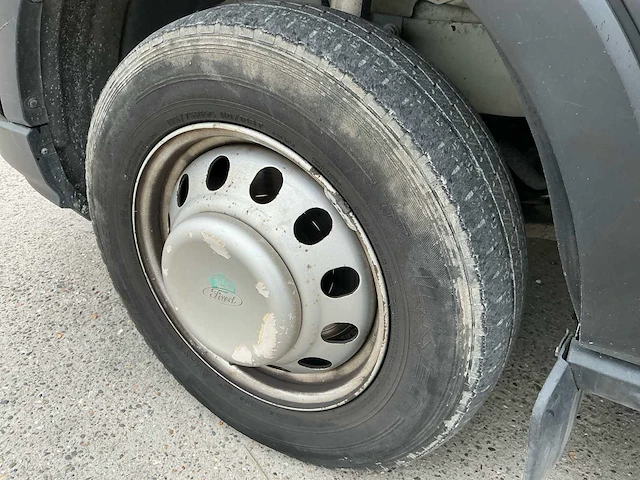 Fored transit bedrijfswagen - afbeelding 8 van  25