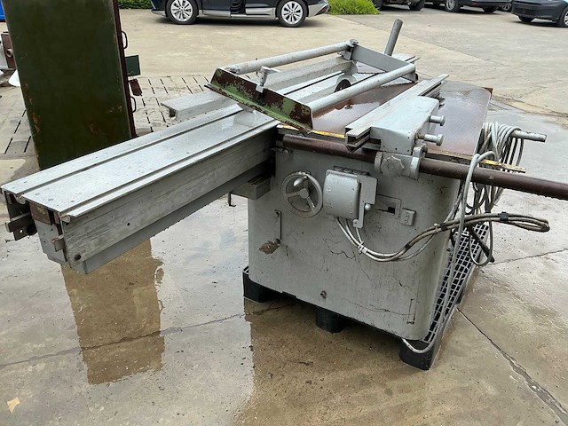 Formaatcirkelzaagmachine - afbeelding 2 van  6