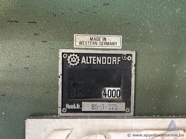 Formaatzaag altendorf l 45, serienummer 85-1-225, bouwjaar 1985. voorzien van een hoofdvermogen van 5,5 kw en een voorritzmotor van 0,75 kw. - afbeelding 3 van  4