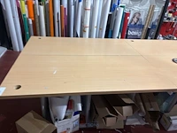 Formica werktafel met inhoud - afbeelding 3 van  10