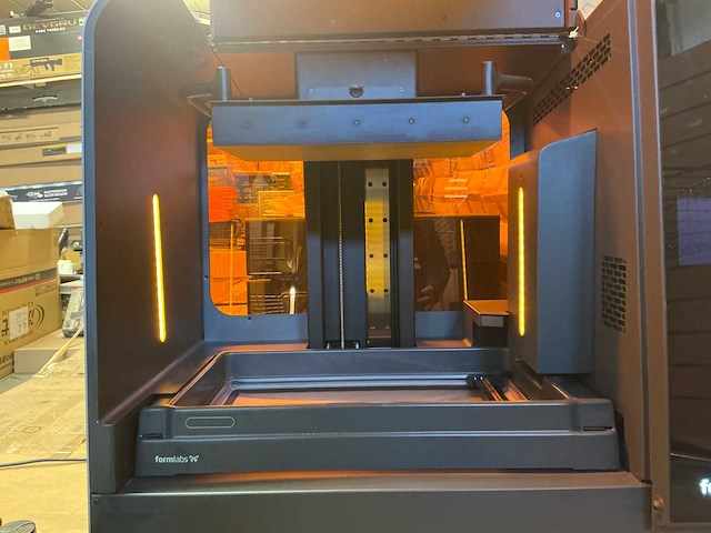 Formlabs form 3l 3d printer + reservoir sensor - afbeelding 9 van  18