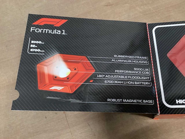 Formula 1 werklamp oplaadbaar 32w 3000 lumen (3x) - afbeelding 4 van  6