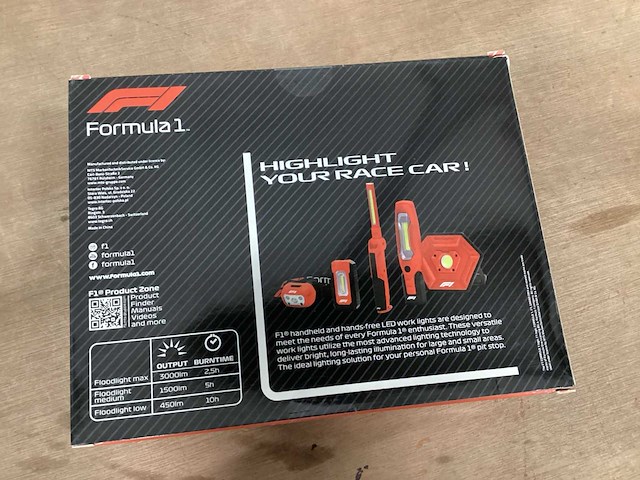 Formula 1 werklamp oplaadbaar 32w 3000 lumen (3x) - afbeelding 5 van  6