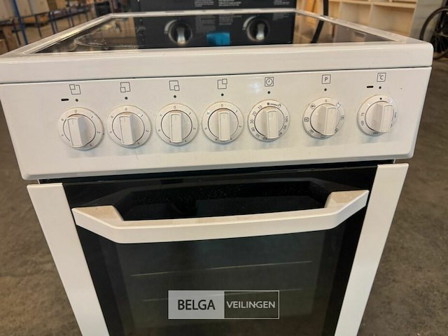 Fornuis met oven beko - afbeelding 2 van  4