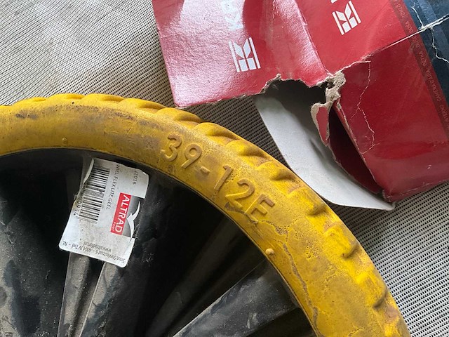 Fort flex lite kruiwagenwiel met band - afbeelding 7 van  7