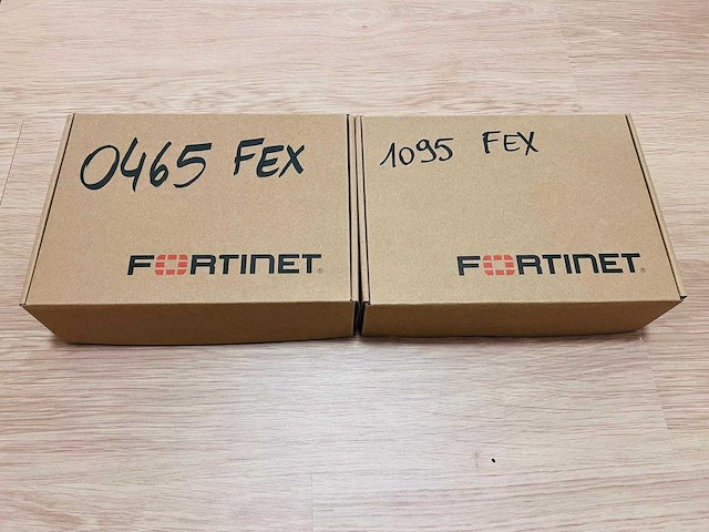 Fortinet - fortiextender - 201e - modem (2x) - afbeelding 1 van  6