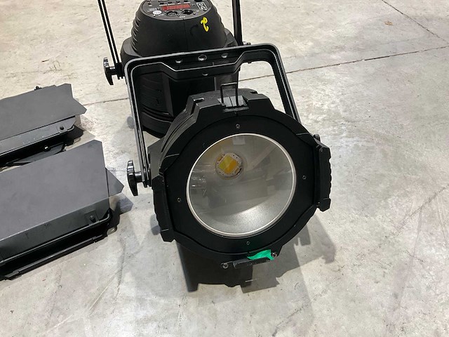 Fos cob 200w led par led tot led (2x) - afbeelding 5 van  6