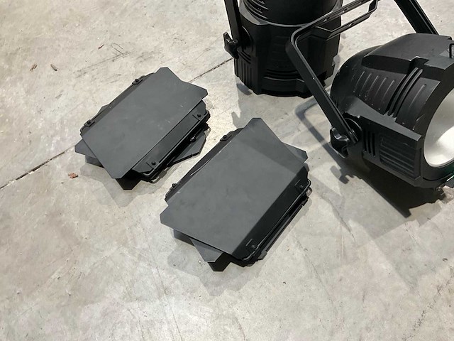 Fos cob 200w led par led tot led (2x) - afbeelding 6 van  6