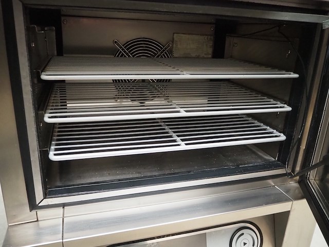 Foster - afbeelding 5 van  8