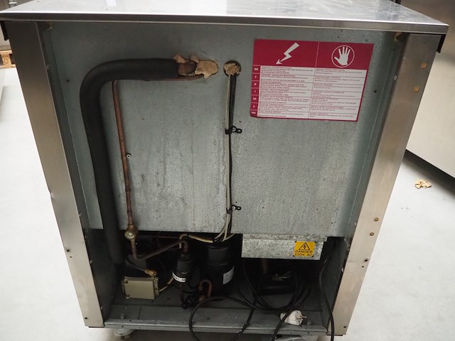 Foster - afbeelding 7 van  8