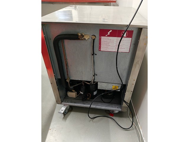 Foster - afbeelding 5 van  6