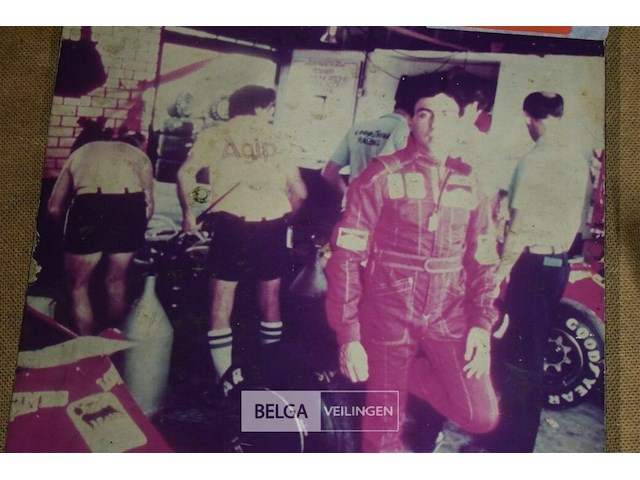 Foto ferarri - afbeelding 2 van  3