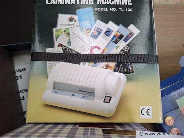 Fotomateriaal - afbeelding 2 van  2