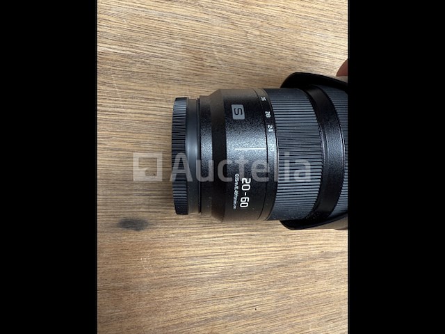 Fototoestel panasonic lumic ds-s met diverse toebehoren - afbeelding 17 van  31