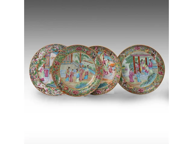 Four chinese canton 'figures on a terrace' plates, 19thc, ø 24 - 25 cm - afbeelding 1 van  5