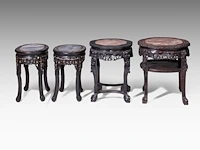 Four chinese rounded hardwood bases, incl. a pair inlaid with mother-of-pearl, late qing, tallest h 59 cm - afbeelding 2 van  12