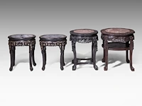 Four chinese rounded hardwood bases, incl. a pair inlaid with mother-of-pearl, late qing, tallest h 59 cm - afbeelding 7 van  12