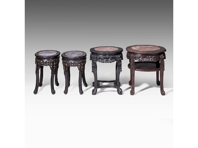 Four chinese rounded hardwood bases, incl. a pair inlaid with mother-of-pearl, late qing, tallest h 59 cm - afbeelding 9 van  12