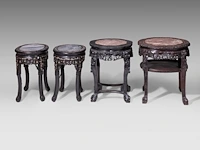 Four chinese rounded hardwood bases, incl. a pair inlaid with mother-of-pearl, late qing, tallest h 59 cm - afbeelding 12 van  12