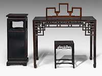 Four chinese stands, mostly hardwood, republic period, tallest h 87 - 34 x 29 cm - afbeelding 4 van  5