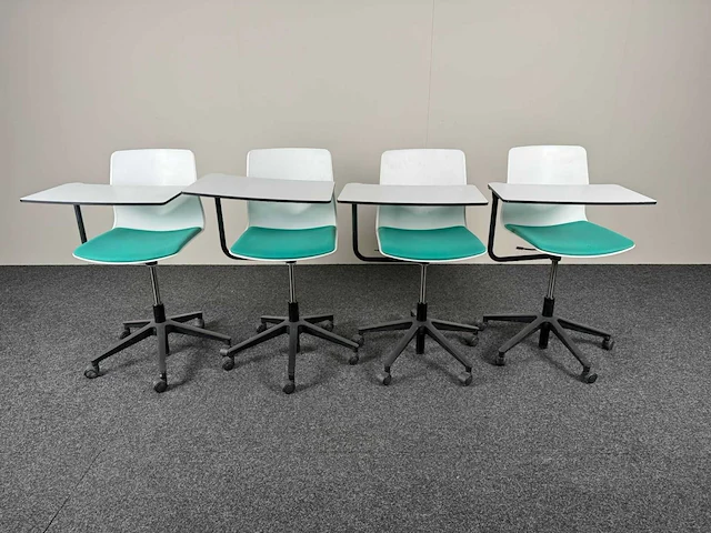 Four design - verrijdbare vergaderstoel met een tafeltje - vergaderstoel (12x) - afbeelding 1 van  7