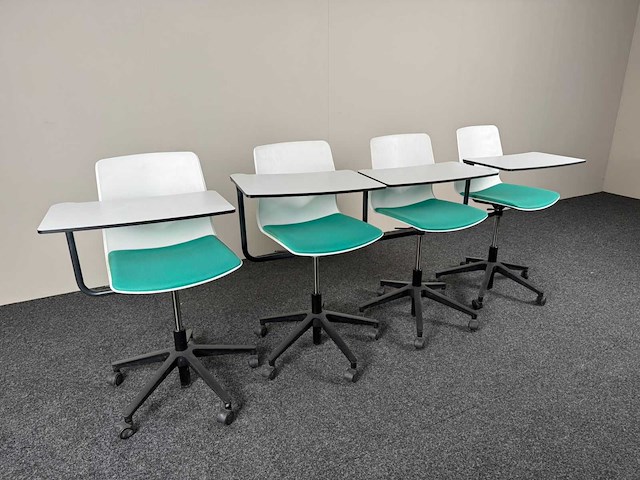 Four design - verrijdbare vergaderstoel met een tafeltje - vergaderstoel (4x) - afbeelding 3 van  7