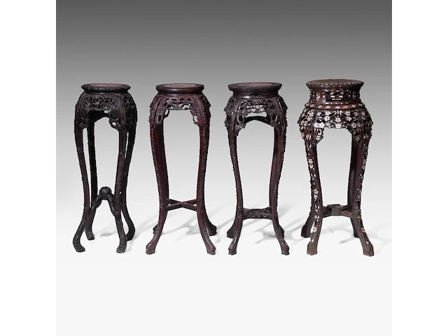 Four tall chinese carved hardwood stands, incl. one inlaid with mother-of-pearl, late qing, h 91 - 92 cm - afbeelding 2 van  5