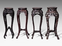Four tall chinese carved hardwood stands, incl. one inlaid with mother-of-pearl, late qing, h 91 - 92 cm - afbeelding 3 van  5