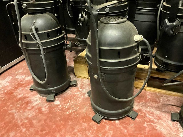 Fourbar par 64 (7x) - afbeelding 2 van  4