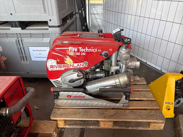 Fox brandweerpomp - afbeelding 1 van  8