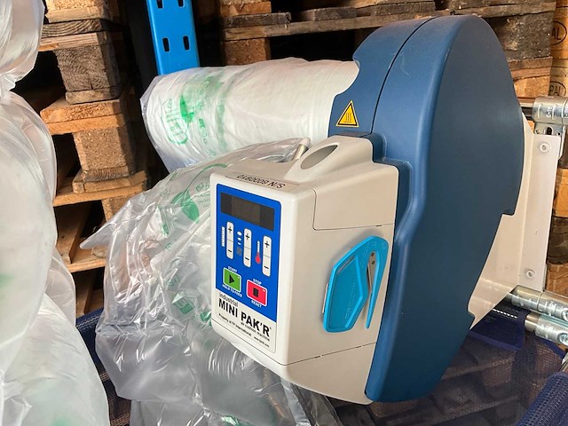 Fp international mini pak’r air cushion machine verpakkingsmachine - afbeelding 1 van  7