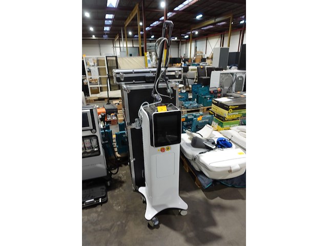 Fractionele co2-laser fraxcell - afbeelding 1 van  8