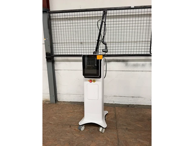 Fractionele co2-laser fraxcell - afbeelding 1 van  11