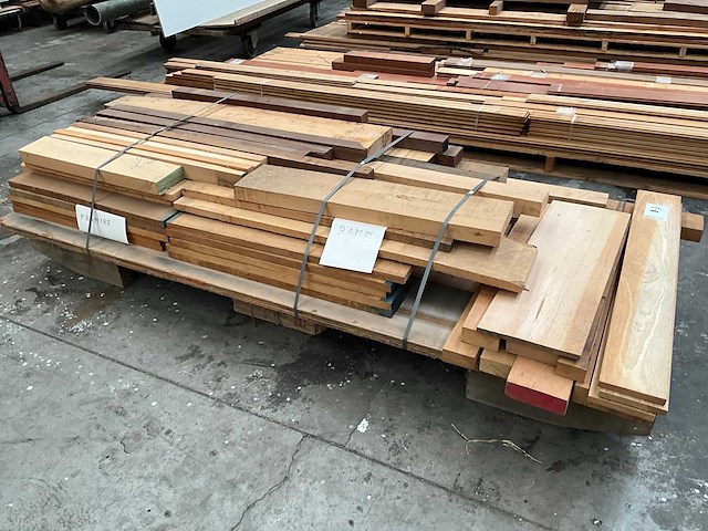 Framire-ramin partij massief hout - afbeelding 2 van  3