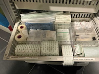 Francehopital pre9xaev-s-1rd linnen-/distributiewagen - afbeelding 2 van  3