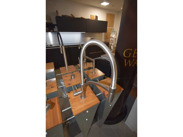 Franke - kitchen - keukenkraan - keukenmengkraan - afbeelding 1 van  2