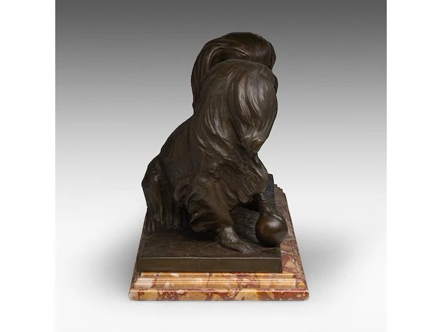 Frans jochems (1880-1949), two pekingese dogs, patinated bronze, cast by corbeels, antwerp the bronze: 33 x 66 cm. (12.99 x 25.98 in.), with marble base: 37 x 71 cm. (14.57 x 27.94 in.) - afbeelding 6 van  9