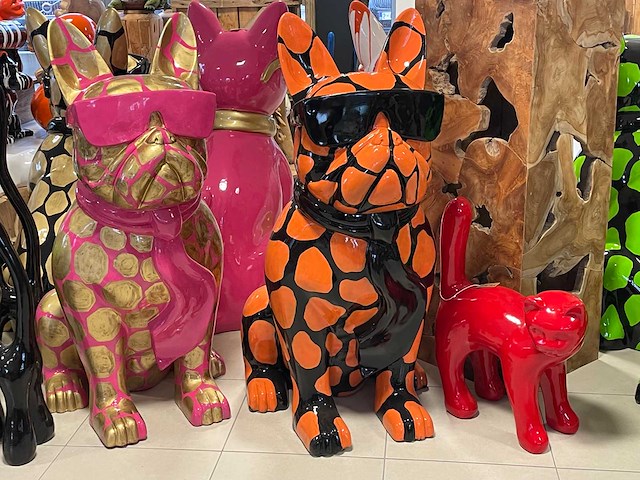 Franse bulldog met bril zwart/oranje vlekken h120cm - afbeelding 1 van  1