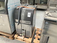 Franstal ijsblokjesmachine - afbeelding 1 van  2