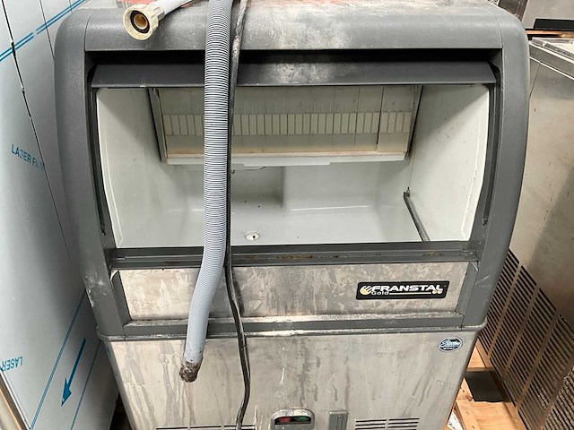 Franstal ijsblokjesmachine - afbeelding 2 van  2