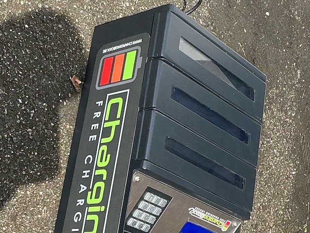 Free charging gsm boxx rechthoekig free charging gsm boxx - afbeelding 1 van  10