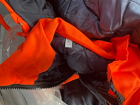 Free2.be diverse winterjassen (15x) - afbeelding 6 van  8