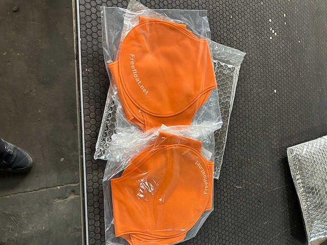 Freefloats 2x (2x) - afbeelding 1 van  1